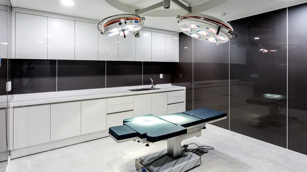 TJ Plastic Surgery — official clinic photograph 5