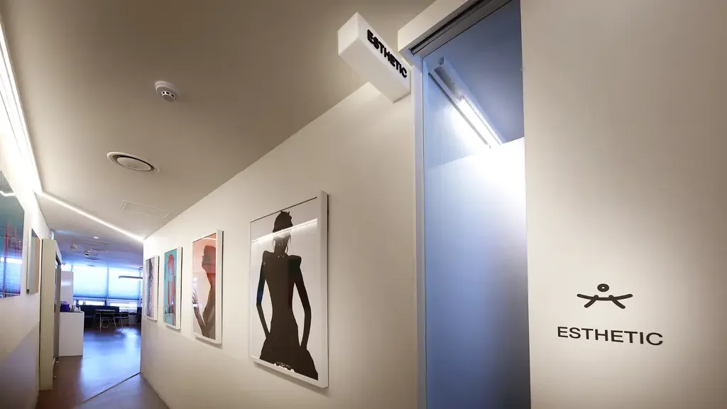 Yujin Plastic Surgery & Dermatology & Stem Cell Research Center — official clinic photograph 3