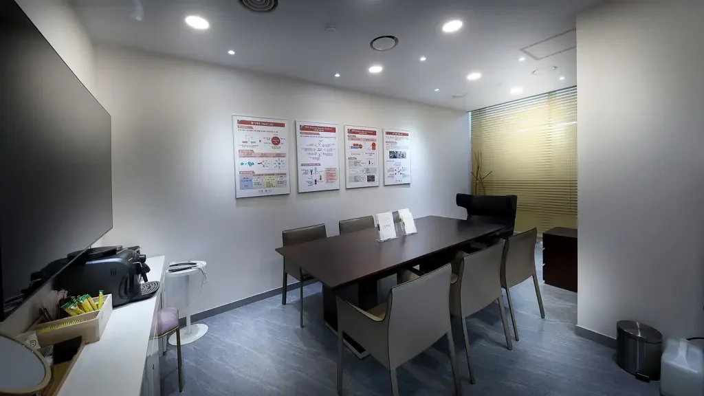 Yujin Plastic Surgery & Dermatology & Stem Cell Research Center — official clinic photograph 5