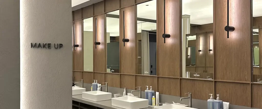 Kleam Clinic Myeongdong — clinic interior