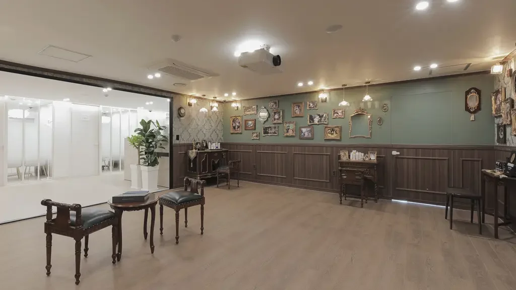 EG DONG AN Clinic — clinic interior