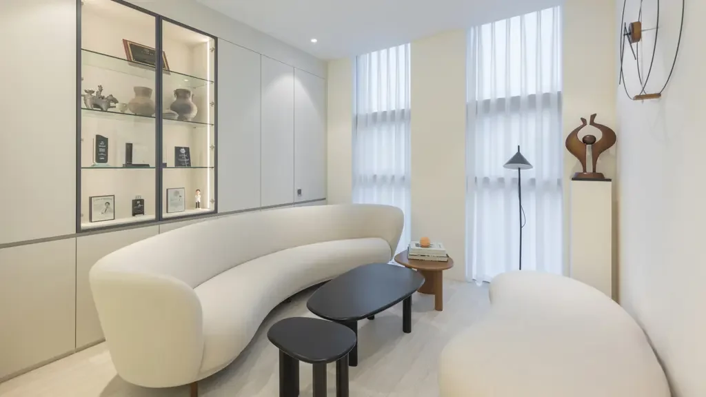 Cellon Dermatology — clinic interior