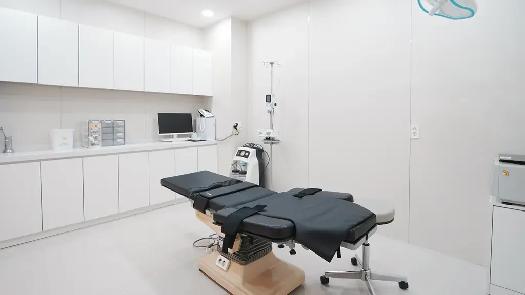 JNB Clinic — clinic interior