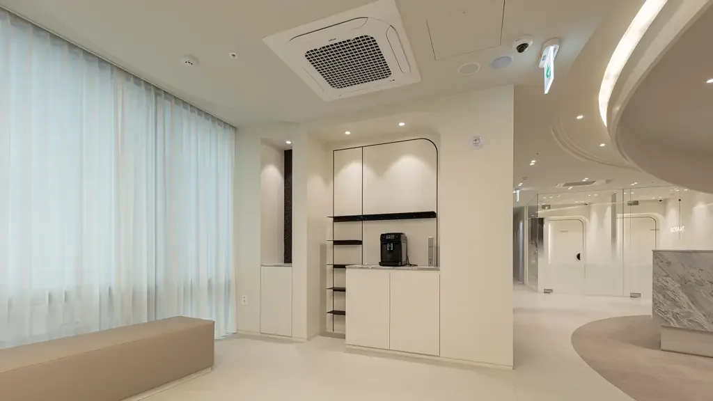 ODE Clinic — clinic interior
