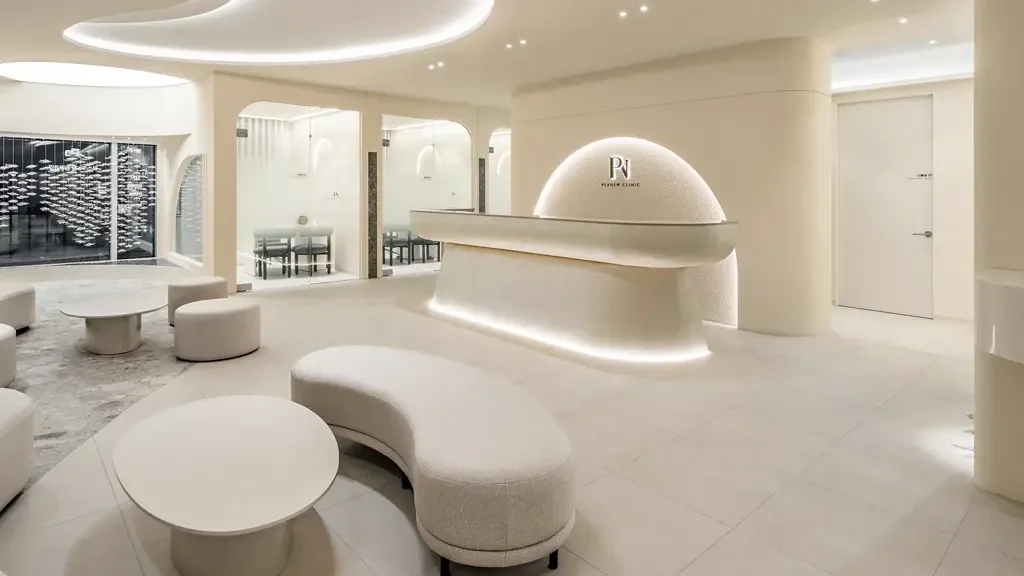 PLANEW Clinic — clinic interior