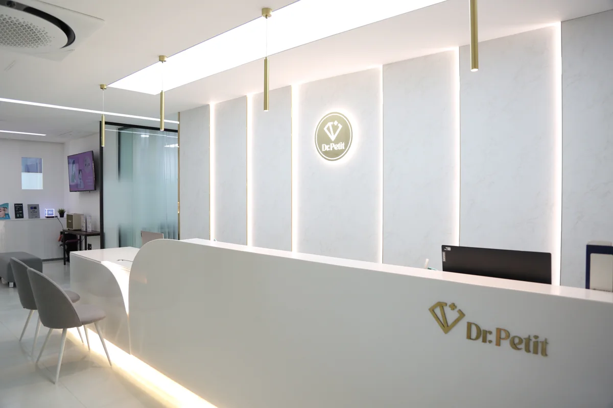 Doctorpetit Clinic Hongdae — clinic spaces